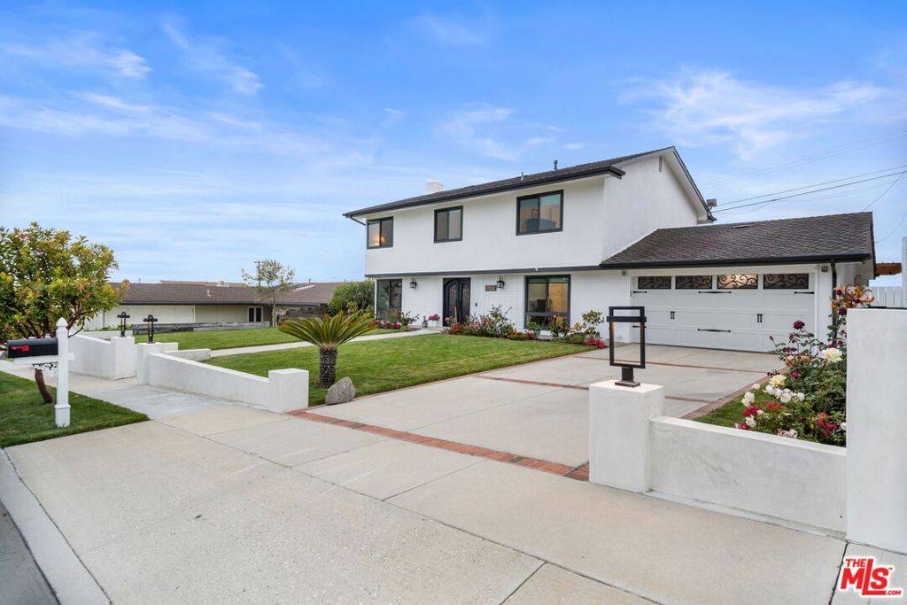 Rancho Palos Verdes, CA 90275,6923 Willowtree DR