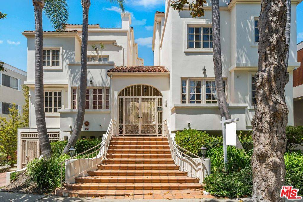 Los Angeles, CA 90024,1663 Malcolm AVE #103