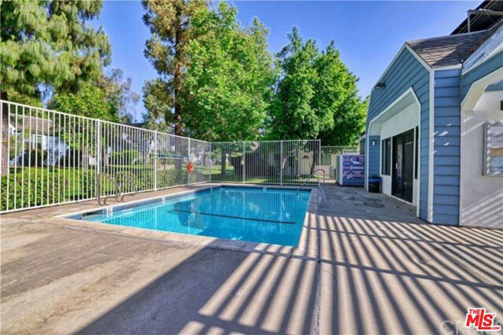 Redlands, CA 92374,711 Church PL #2