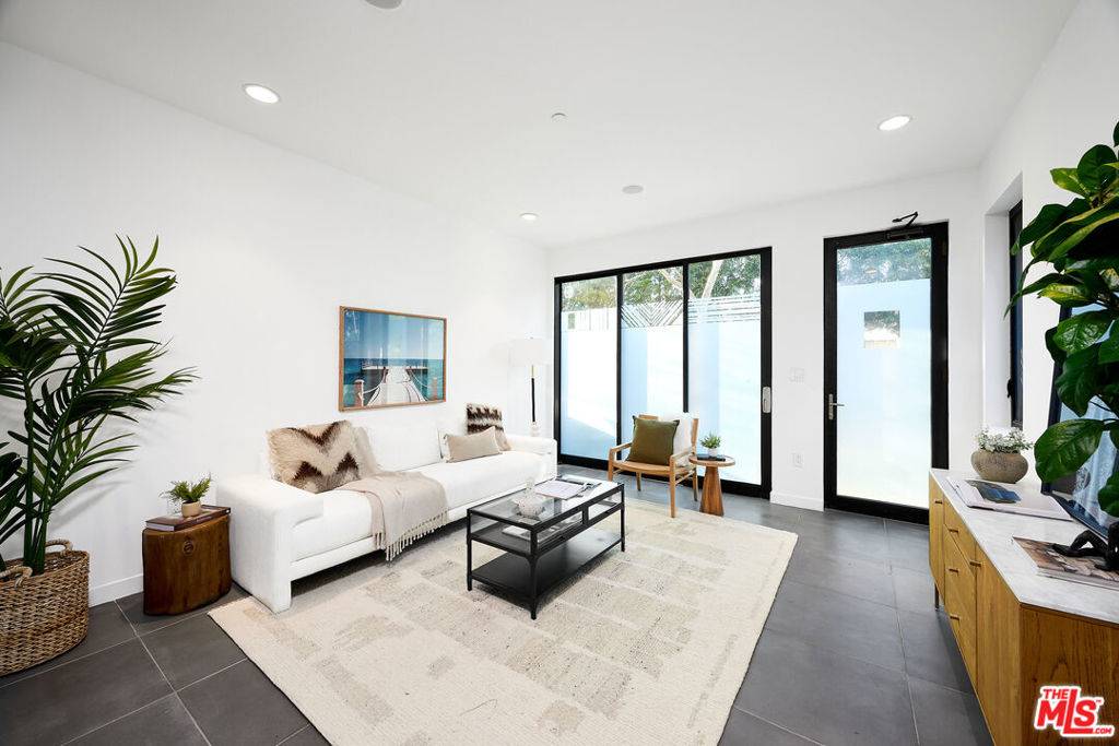 Venice, CA 90291,746 Brooks AVE