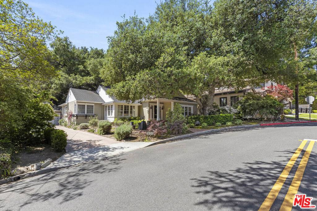 Glendale, CA 91208,1600 Hillside DR
