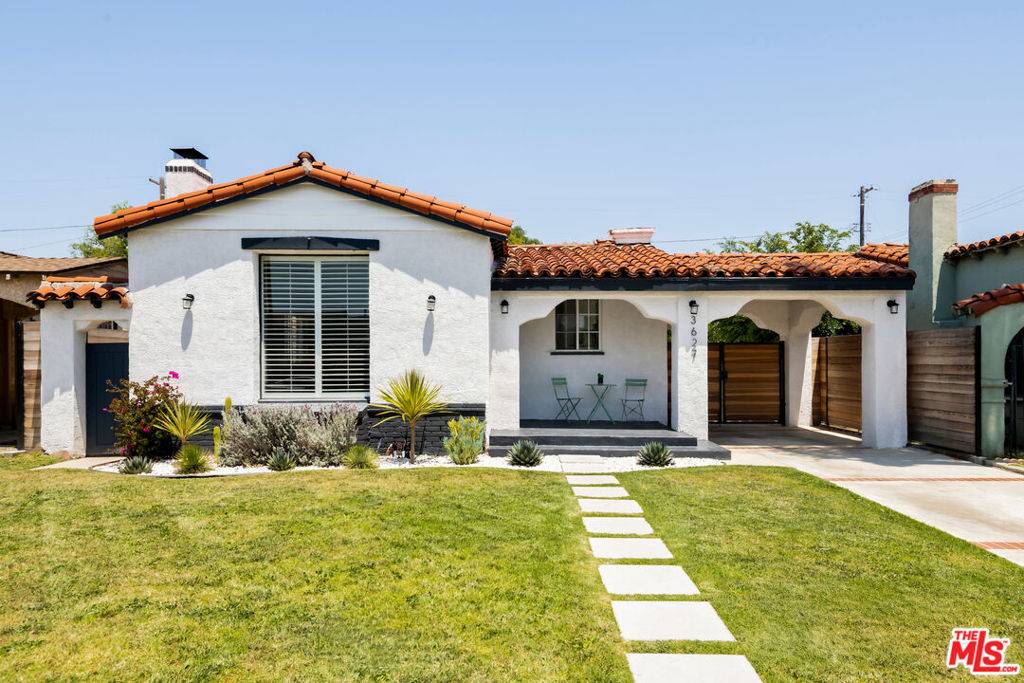 Los Angeles, CA 90043,3627 W 64th ST