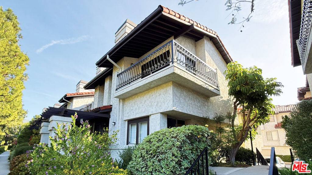 Pacific Palisades, CA 90272,1488 Palisades DR