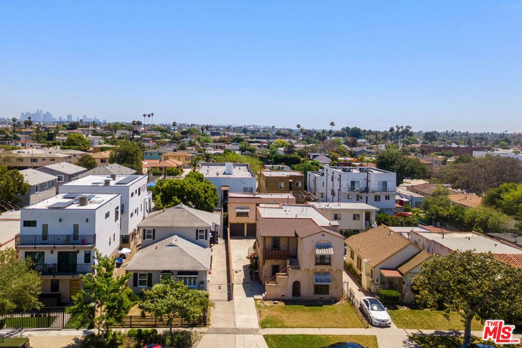 Los Angeles, CA 90019,1744 Carmona AVE