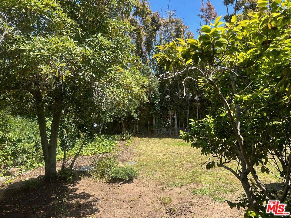 Pacific Palisades, CA 90272,809 Toulon DR