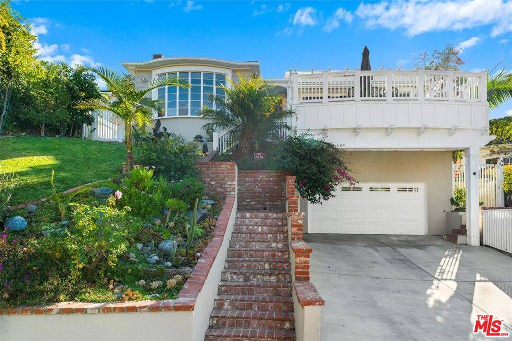Los Angeles, CA 90049,314 S Glenroy AVE