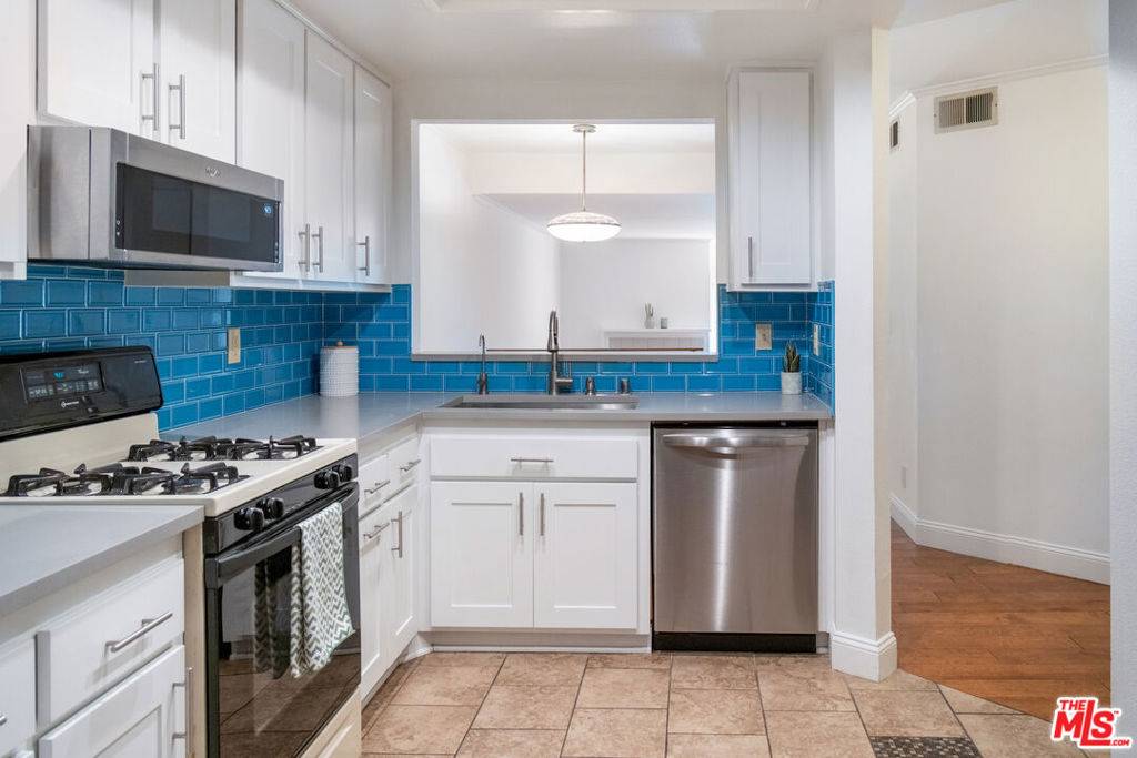 North Hollywood, CA 91606,6638 Clybourn AVE #41
