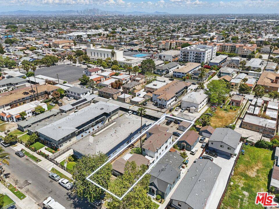 Los Angeles, CA 90043,6126 Brynhurst AVE