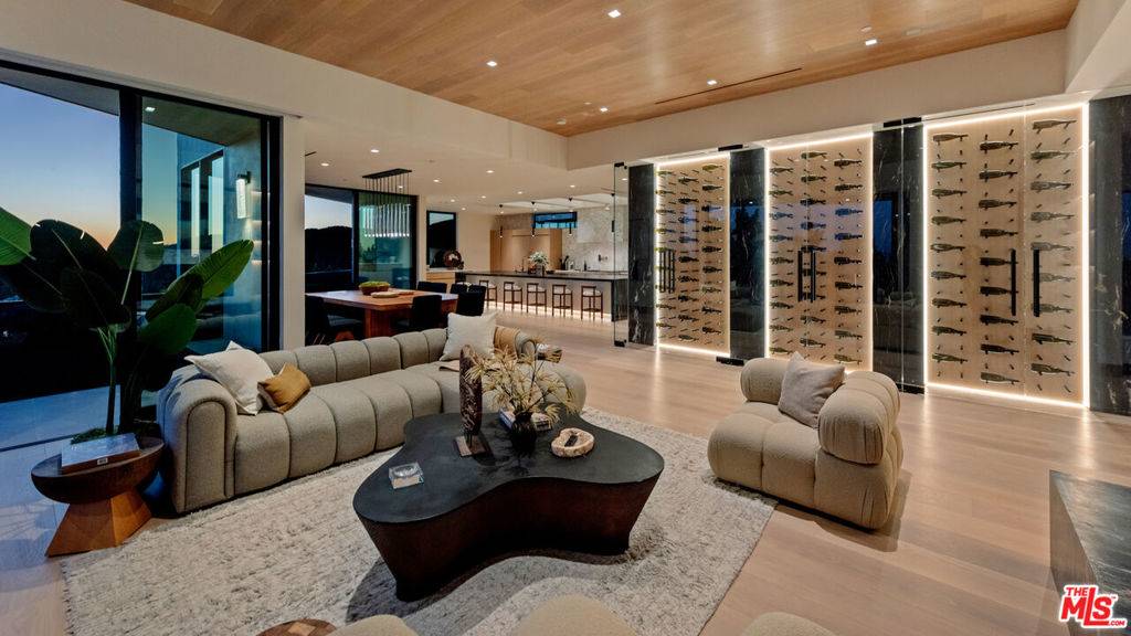 Pacific Palisades, CA 90272,1600 Casale RD