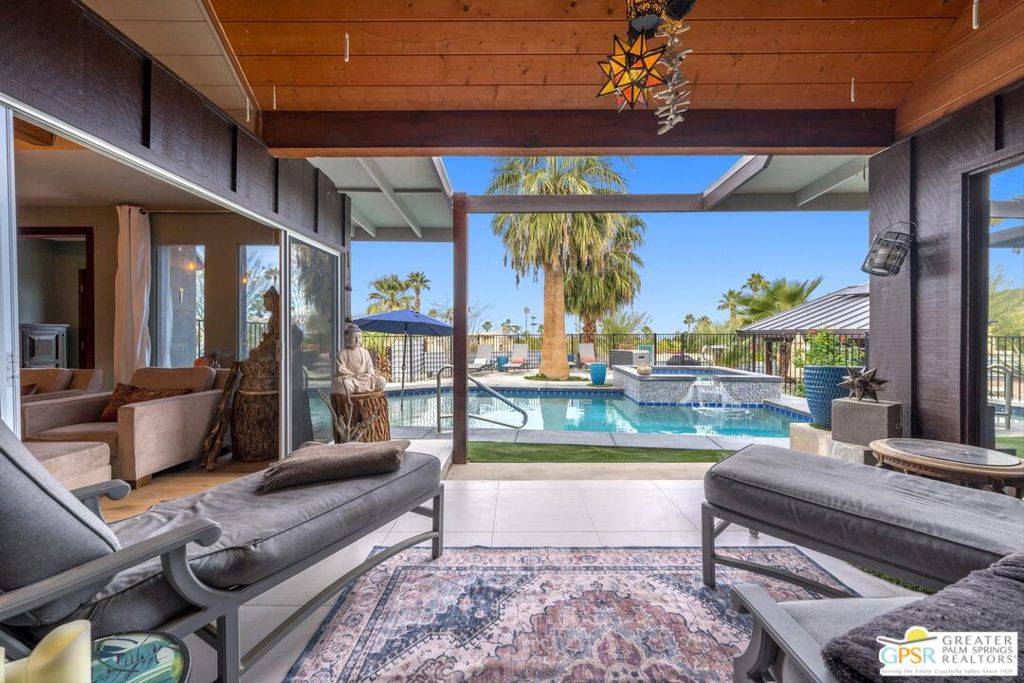 Cathedral City, CA 92234,38613 Paradise WAY