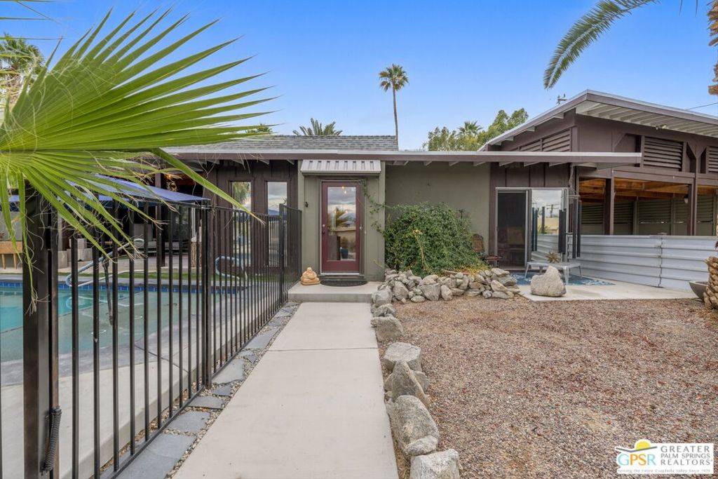 Cathedral City, CA 92234,38613 Paradise WAY