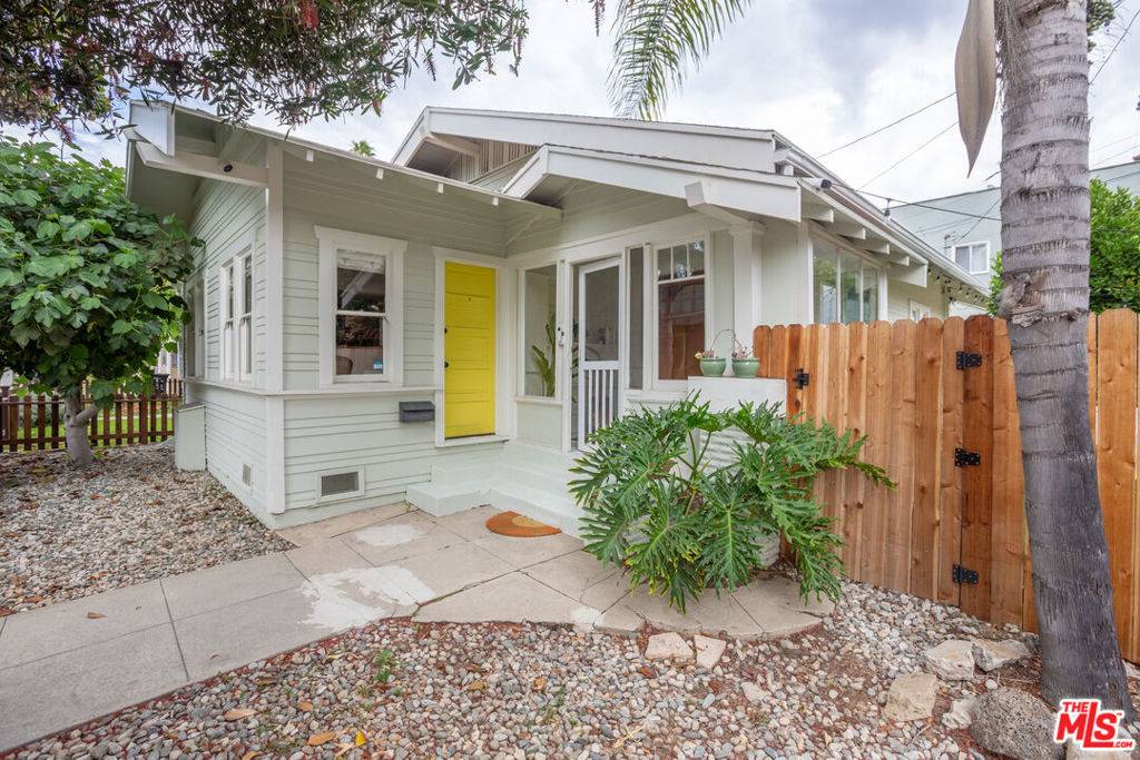 Long Beach, CA 90813,732 N Toledo WALK