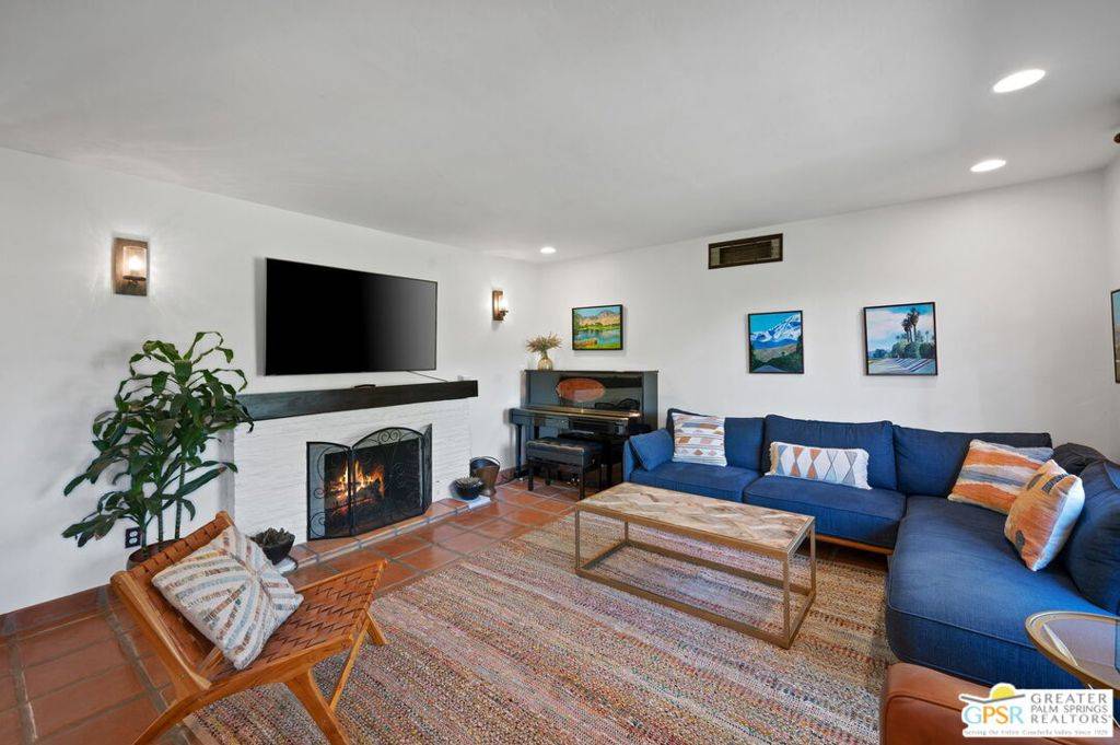 1471 E El Alameda Palm Springs, CA 92262