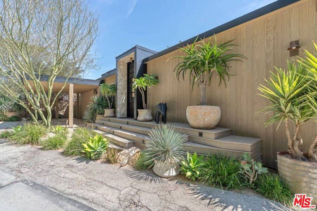 Malibu, CA 90265,100 Paradise Cove RD