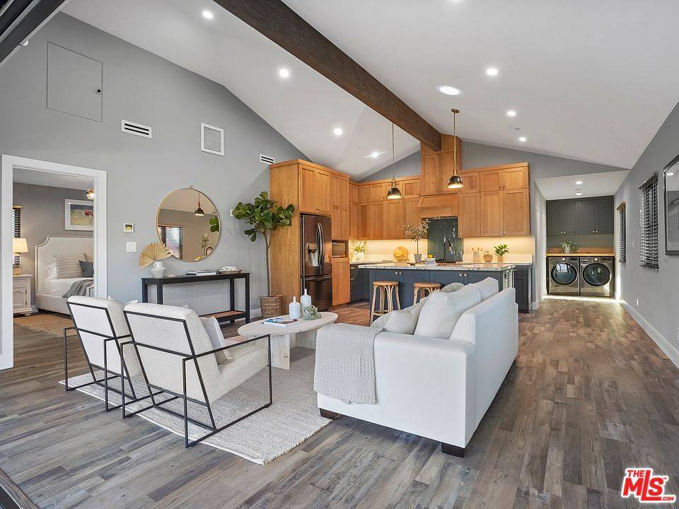 Redondo Beach, CA 90278,2519 Curtis AVE