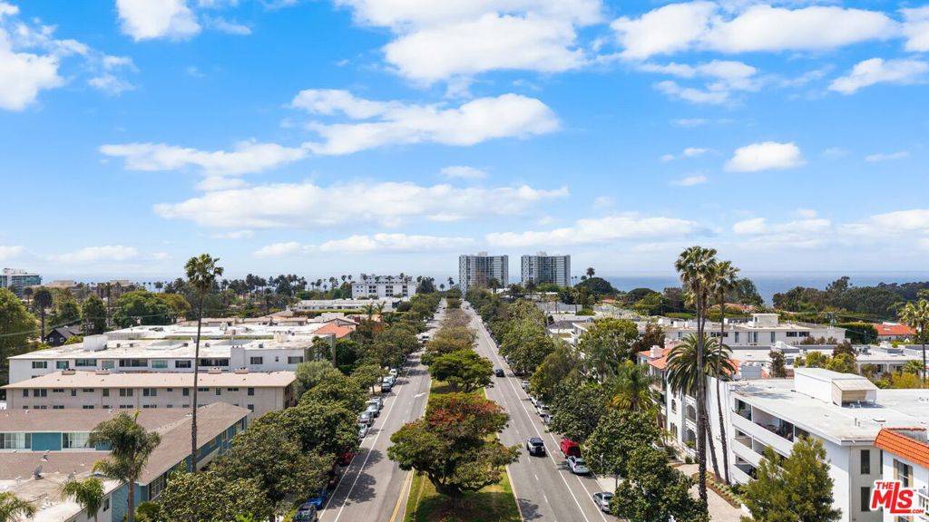 Santa Monica, CA 90402,605 San Vicente BLVD #107