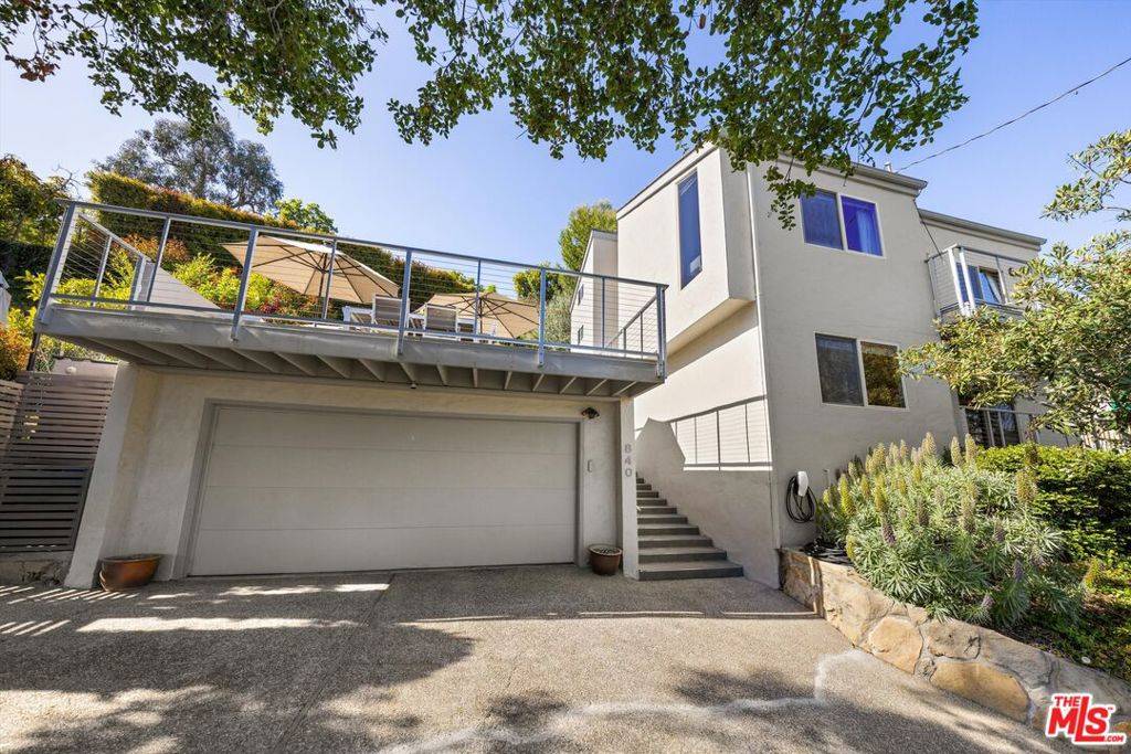Santa Barbara, CA 93105,840 Cheltenham RD