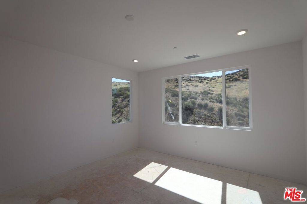 Santa Clarita, CA 91350,28234 Virga PL