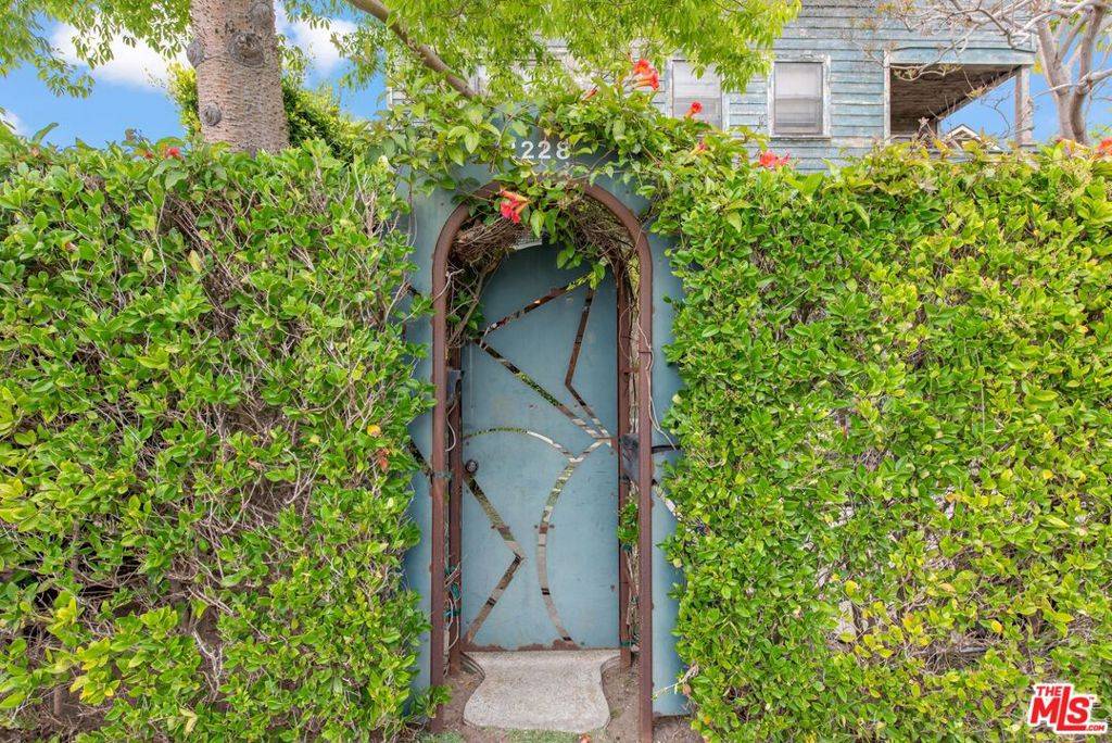 Venice, CA 90291,2228 Walnut AVE
