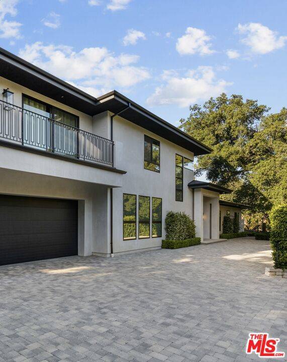 Encino, CA 91316,17401 Rancho ST