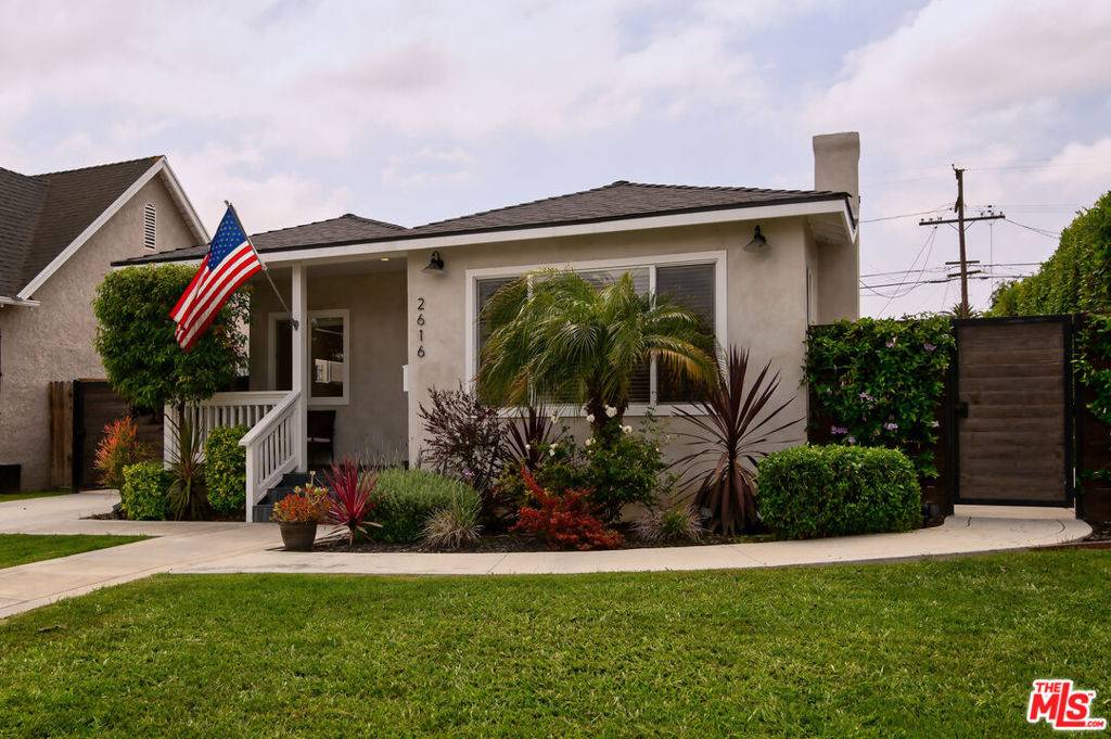 Inglewood, CA 90305,2616 W 77th ST