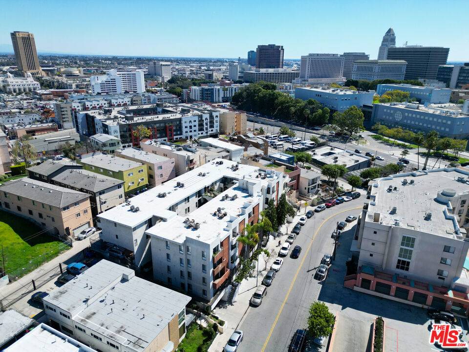 Los Angeles, CA 90012,630 N Grand AVE #402