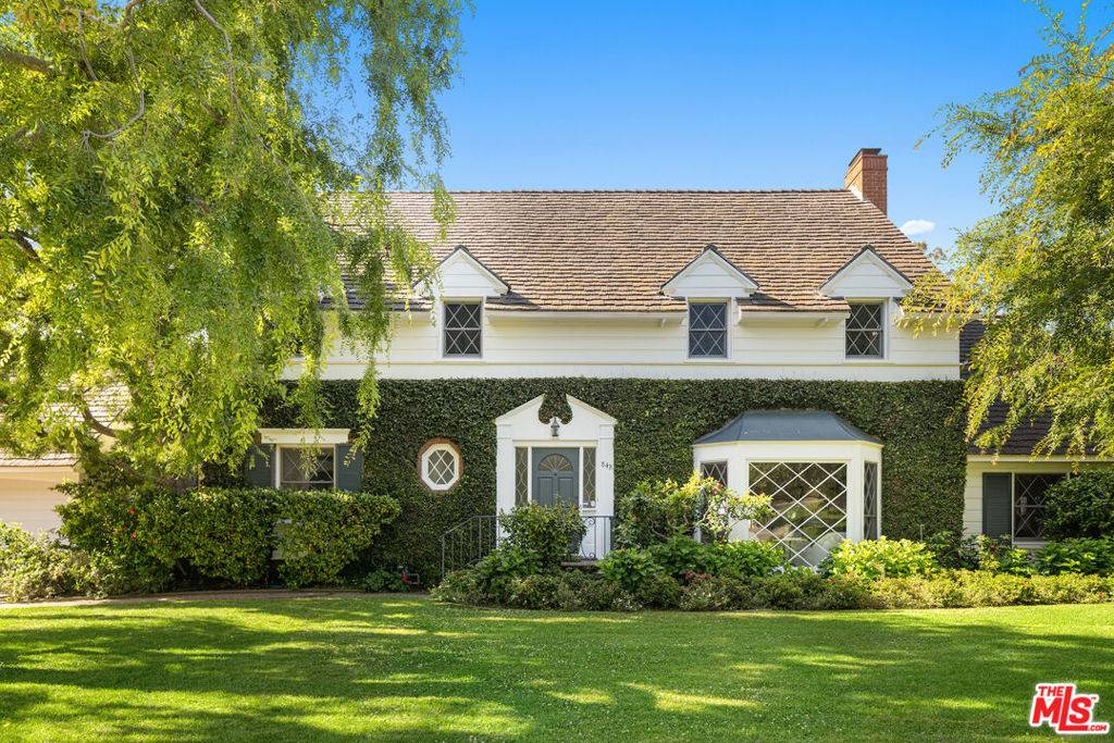 Pacific Palisades, CA 90272,848 Toulon DR