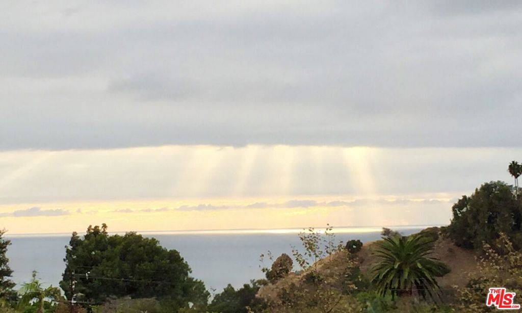 Pacific Palisades, CA 90272,15461 De Pauw ST