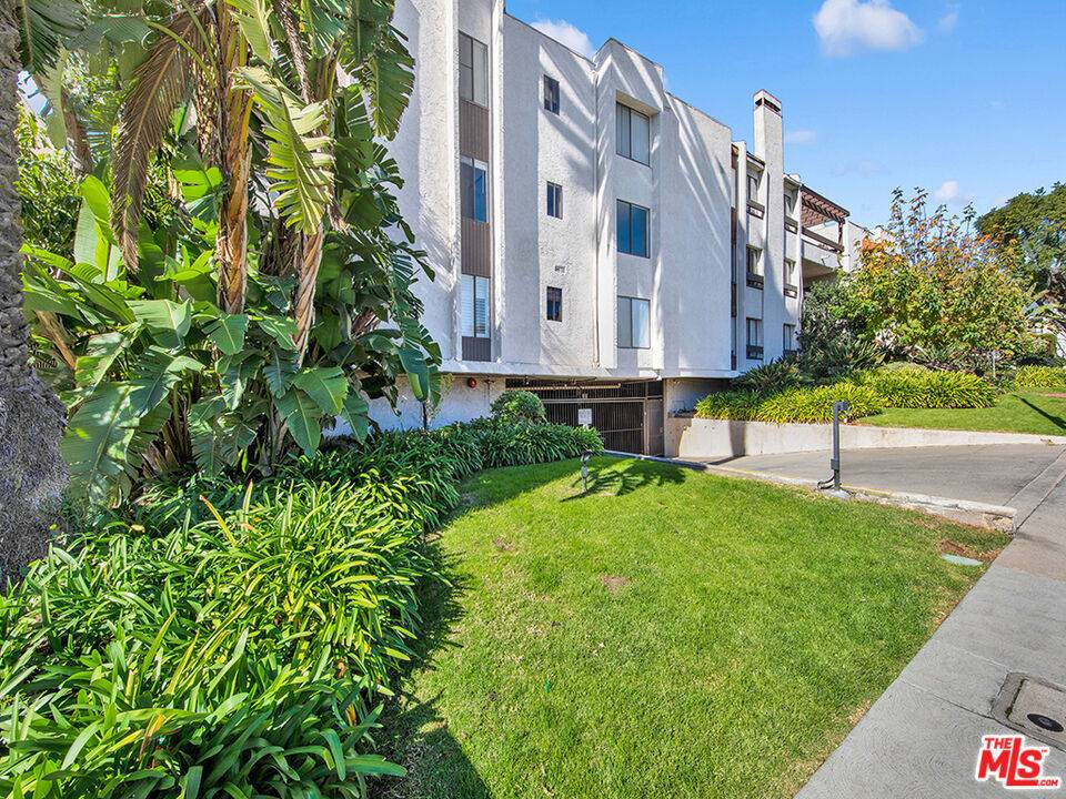 Glendale, CA 91202,1325 Valley View RD #201