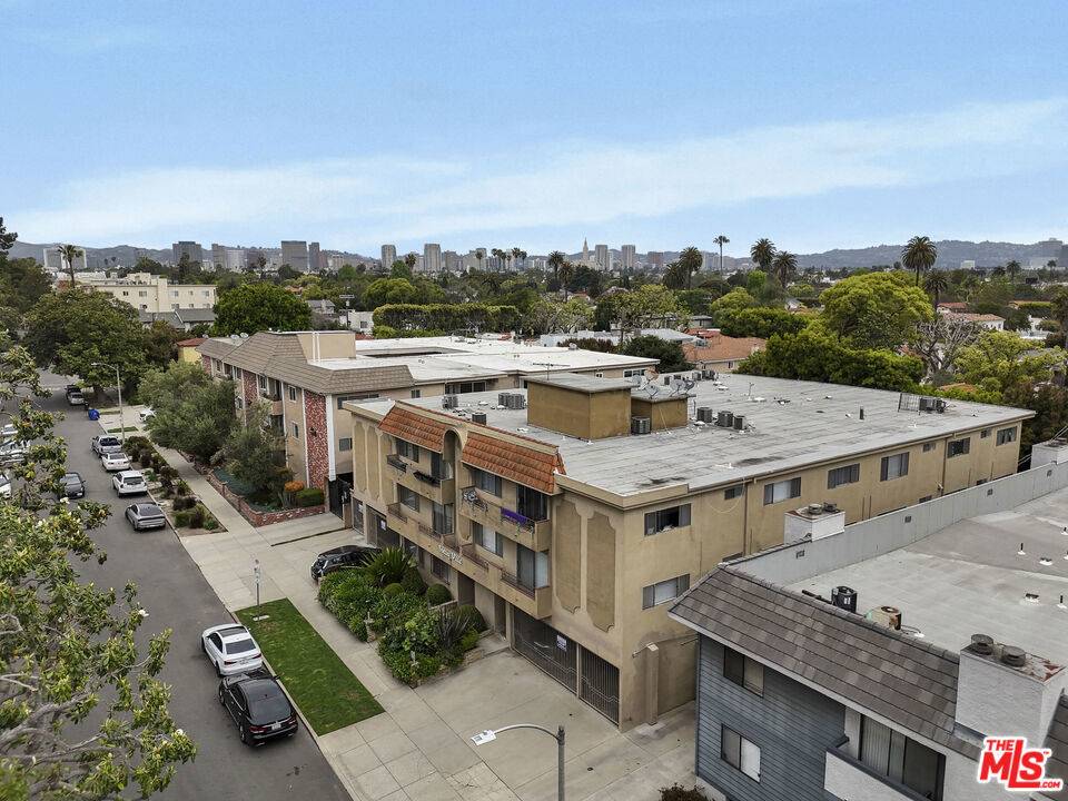 Los Angeles, CA 90064,2332 S Bentley AVE
