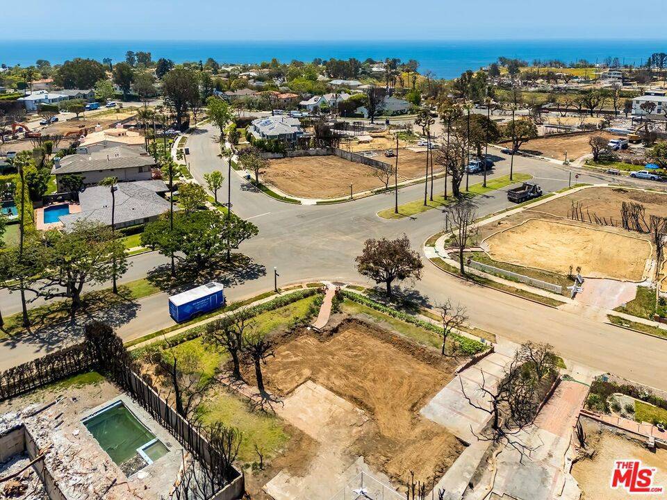 Pacific Palisades, CA 90272,600 Frontera DR