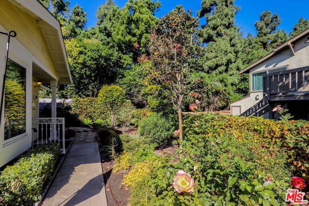 Irvine, CA 92614,104 Windjammer