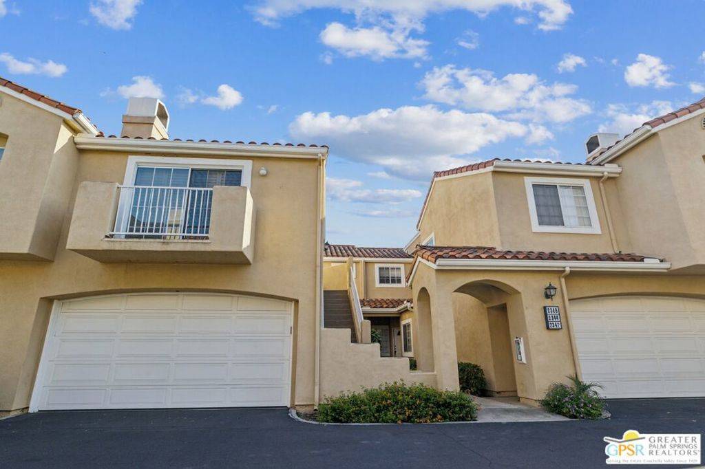 Tustin, CA 92782,2342 Paseo Circulo