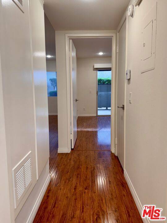 Thousand Oaks, CA 91362,1348 E Hillcrest DR #69