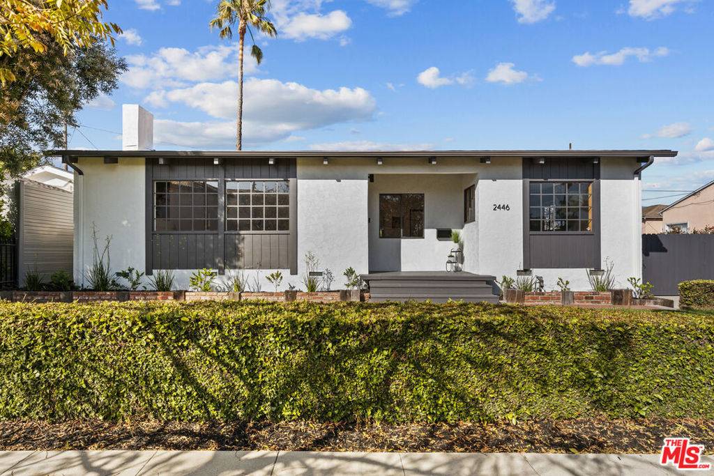 Los Angeles, CA 90064,2446 Colby AVE