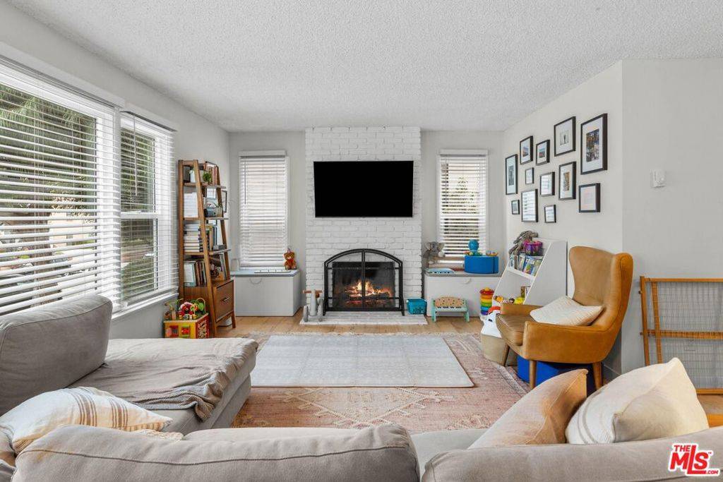 Santa Monica, CA 90403,1032 18th ST