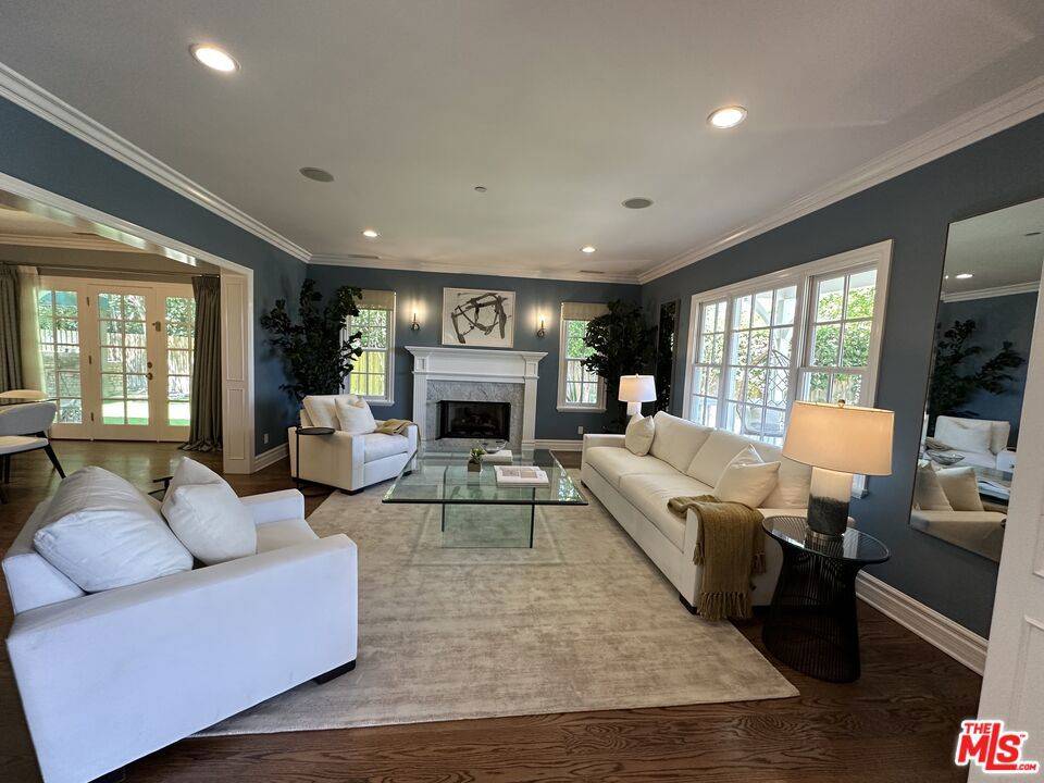 Encino, CA 91316,17710 Karen DR