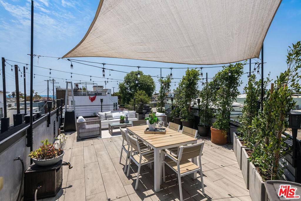 Venice, CA 90291,126 Thornton PL