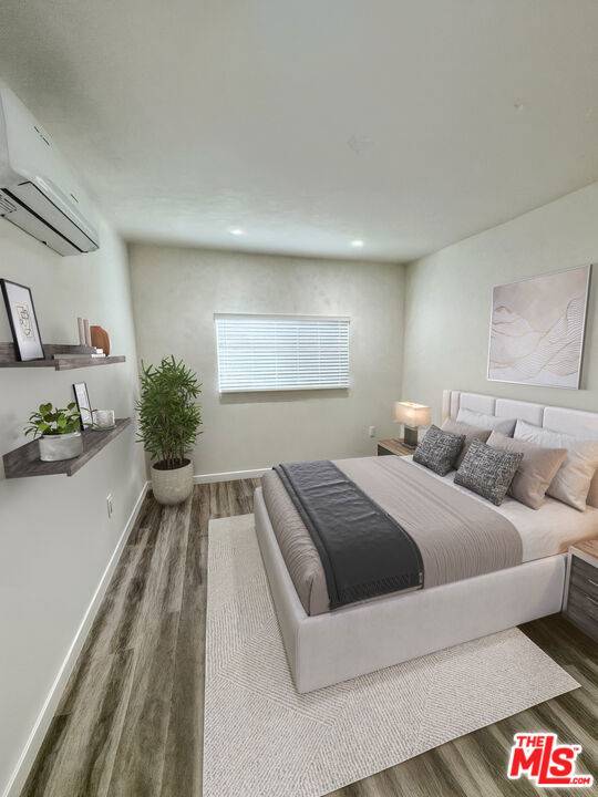 Santa Monica, CA 90405,2424 Ocean Park BLVD #8