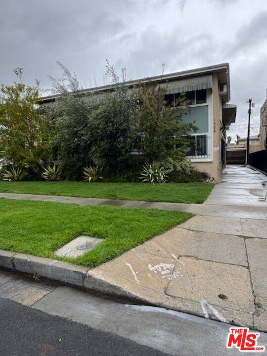 Los Angeles, CA 90035,1026 S Shenandoah ST