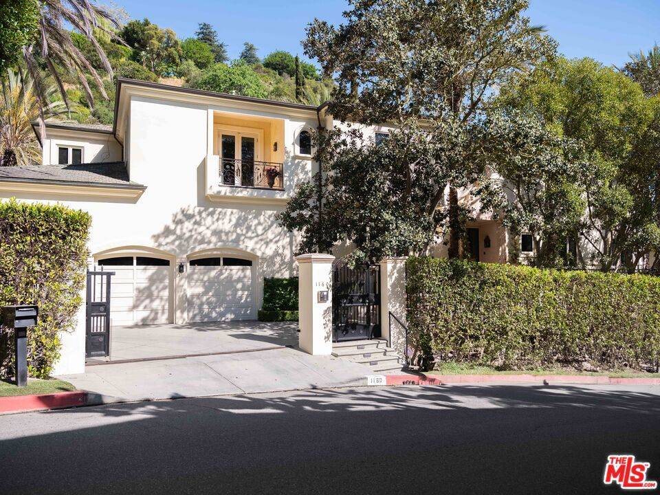 Los Angeles, CA 90077,1160 Chantilly RD