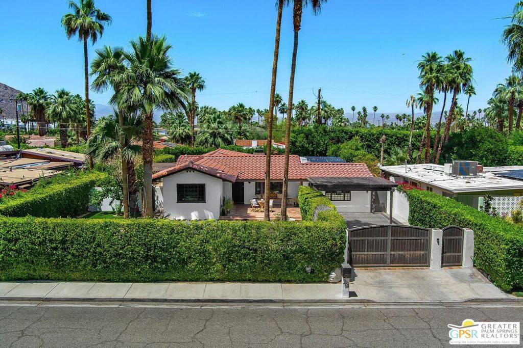 Palm Springs, CA 92264,284 E Ocotillo AVE