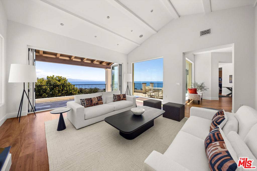 Santa Barbara, CA 93109,1708 La Vista Del Oceano