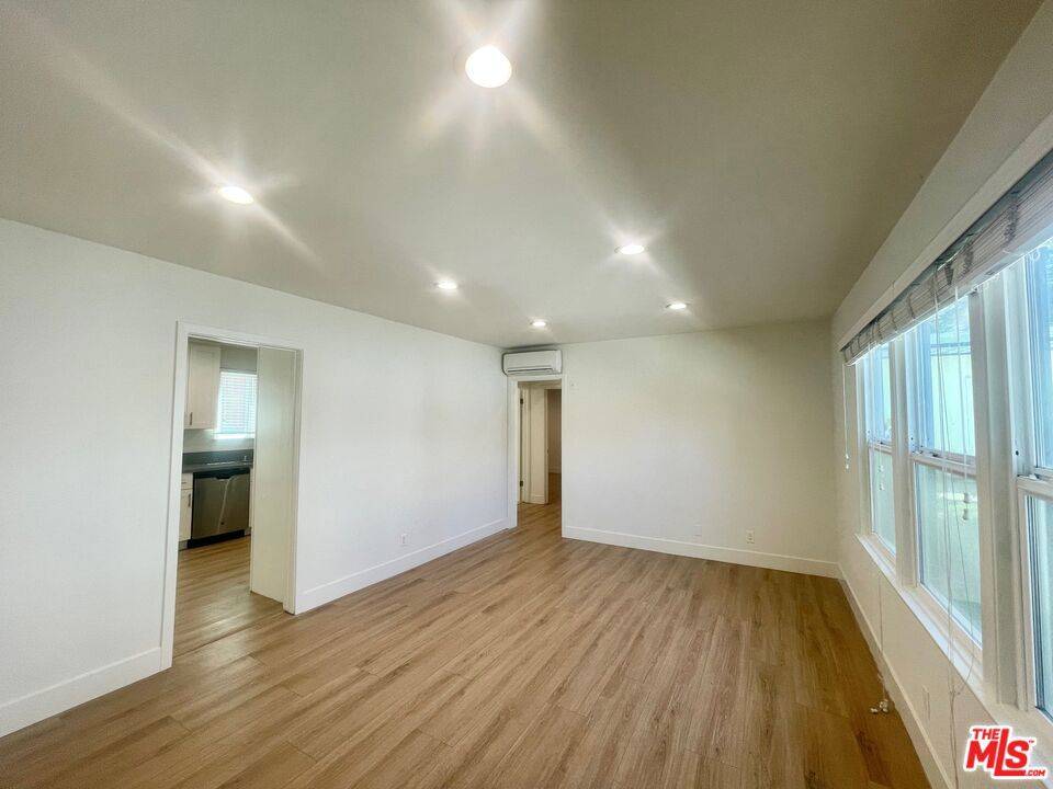 North Hollywood, CA 91602,4441 Tujunga AVE #3