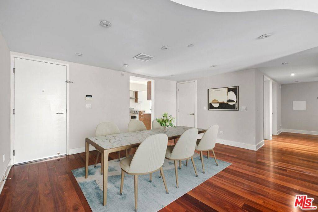 West Hollywood, CA 90069,8788 Shoreham DR #23