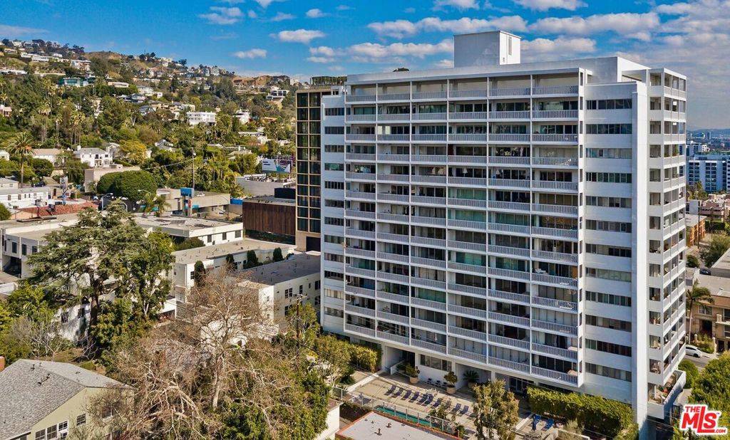 West Hollywood, CA 90069,999 N Doheny DR #703