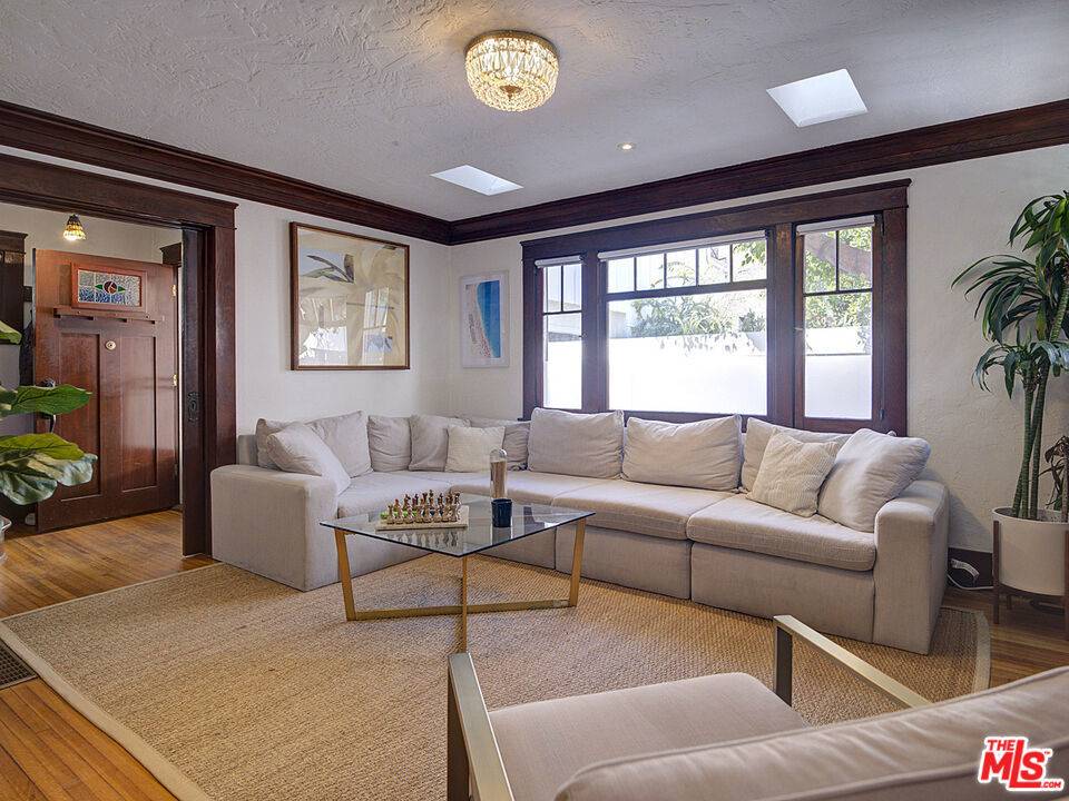 Venice, CA 90291,1208 Cabrillo AVE