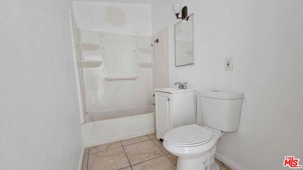 Desert Hot Springs, CA 92240,66327 7th ST #1