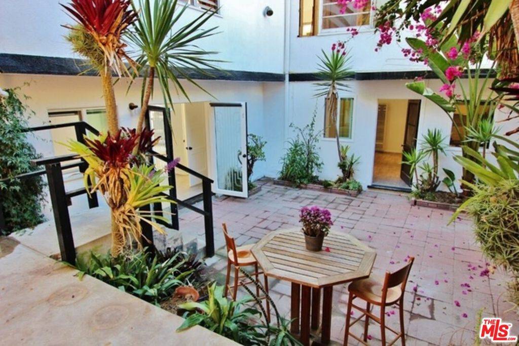 Playa Del Rey, CA 90293,408 Pershing DR