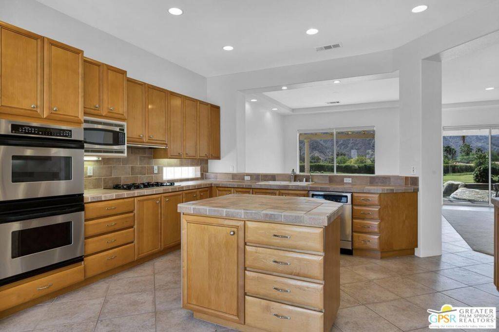 78640 Castle Pines DR La Quinta, CA 92253